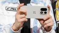 Possible OnePlus 15 appears in the real world, and in a surprising color