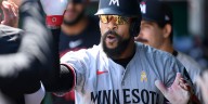 Ober, Buxton, Clemens lead Twins to 5-1 win, drop Royals 2 back for last AL wild card