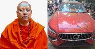 Delhi Baba Accused by 17 Women of Sexual Misconduct; Car Spotted with Counterfeit Diplomatic Plates