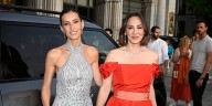 Ana Boyer desvela el look más elegante de su hermana, Tamara Falcó: top asimétrico y falda lápiz