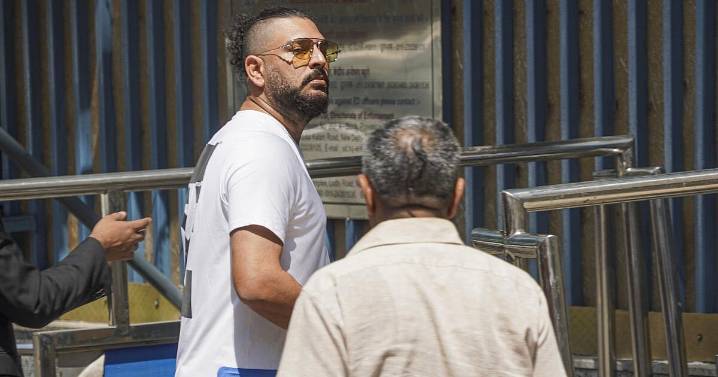 ED records Yuvraj Singh's statement in online betting app case