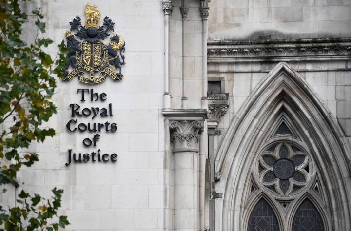 UK court temporarily blocks removal of asylum seeker under UK
