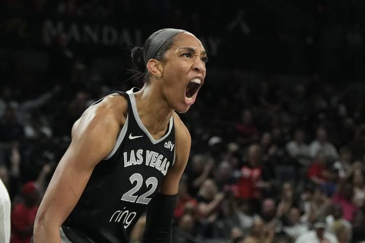 Deadspin | Red-hot Aces look to continue historic run vs. Fever
