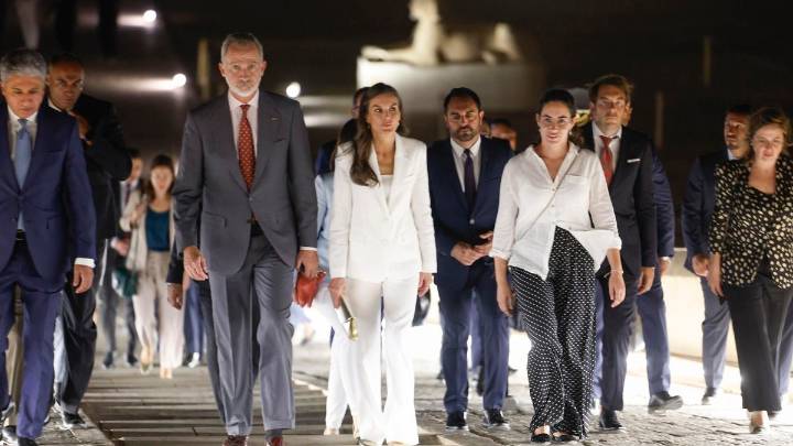 Los Reyes inauguran la iluminación y la seguridad del Templo de Hatshepsut de Luxor: "Es espectacular"