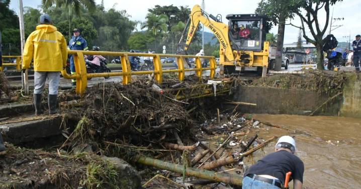 Vendaval dejó más de 20 barrios inundados y decenas de viviendas destechadas en Dosquebradas, Risaralda