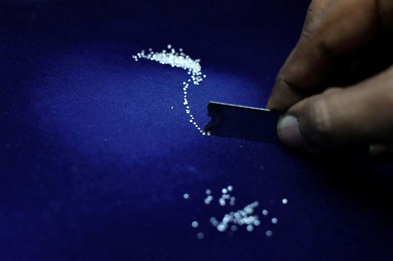 Diamond selling processes are outdated and hurting producers, trader says