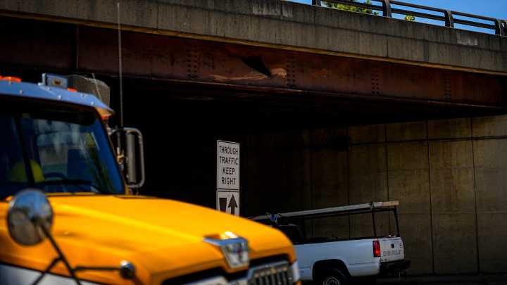 Bridge repairs to close busy Cuyahoga Falls Route 8 exit and Howe Road