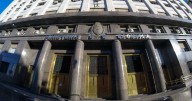 Seducción oficial al mercado: bajaron más la tasa y renuevan 91% en licitación