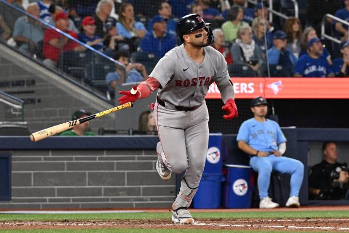 Deadspin | As Blue Jays jockey for playoff position, Red Sox yet to clinch