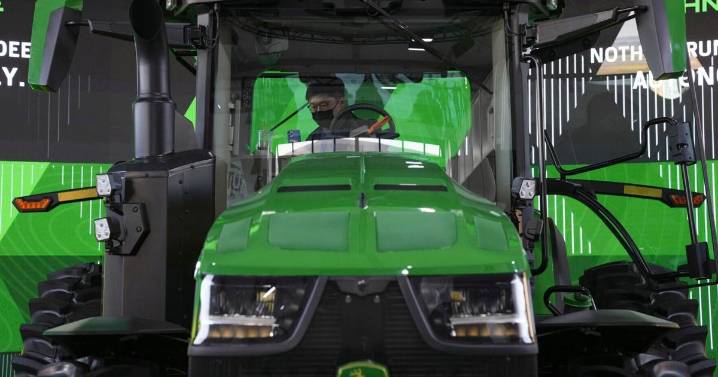 John Deere to lay off another 101 employees at Waterloo operations, 40 in Des Moines