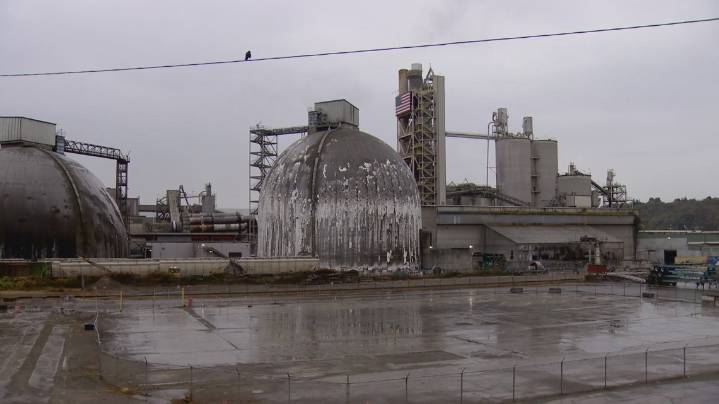 Ash Grove Cement’s tire-burning proposal triggers outcry along Duwamish River