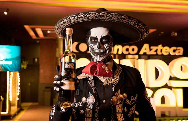Celebra Banco Azteca identidad mexicana apoyando Mundo Mezcal