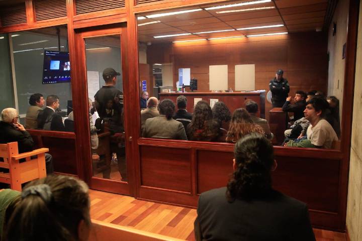 Funcionarias del Registro Civil de Buin quedan en prisión preventiva por malversación