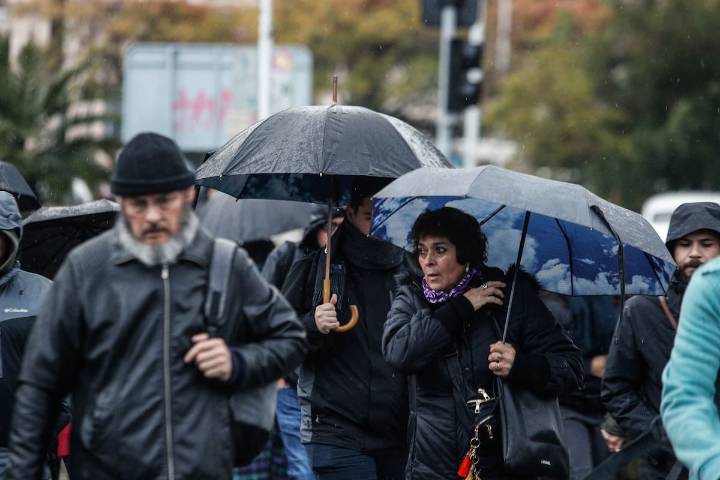 Lluvia en Santiago durante Fiestas Patrias: qué día caerán precipitaciones y cuántos milímetros se esperan