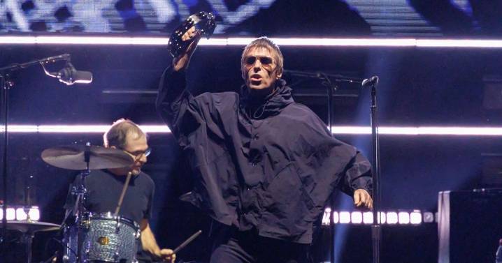 Oasis fans in frenzy after Liam Gallagher's final words at Wembley in last UK show