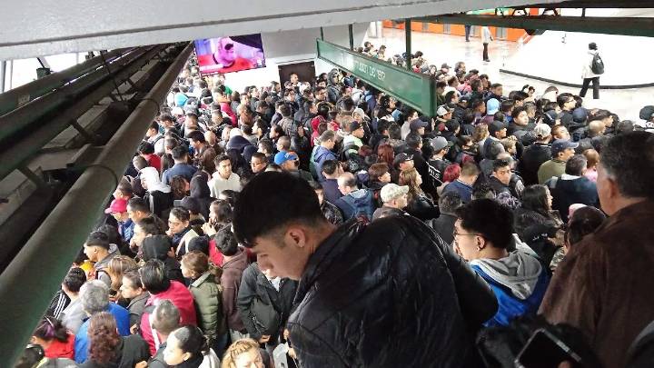 Lluvia colapsa la red del Metro; ¿Qué estaciones están afectadas?