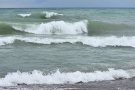 Hundreds of Thousands Told To Stay Out of This Great Lake for 3 Days