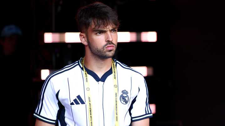 El juez abre juicio contra Raúl Asencio y otros tres exjugadores por difundir vídeos sexuales