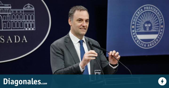 Despidos, aumento del IVA, quita de subsidios: Las amenazas de Adorni tras la derrota en Diputados