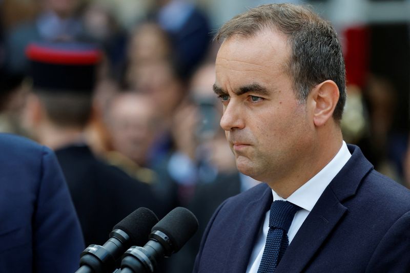 New French PM faces same fiscal headaches, rating agency S&P warns