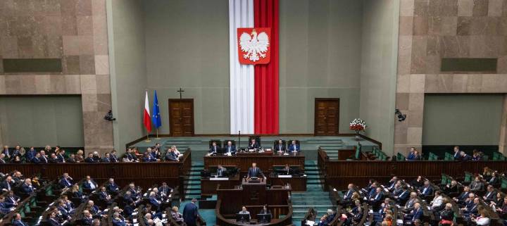 Polonia pide activar artículo 4 de la OTAN tras invasión de espacio aéreo por parte de Rusia