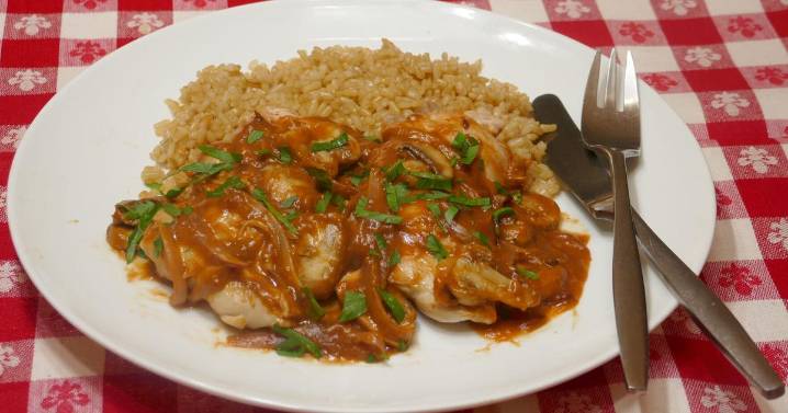 Quick Fix: Chicken Chasseur a savory French dish