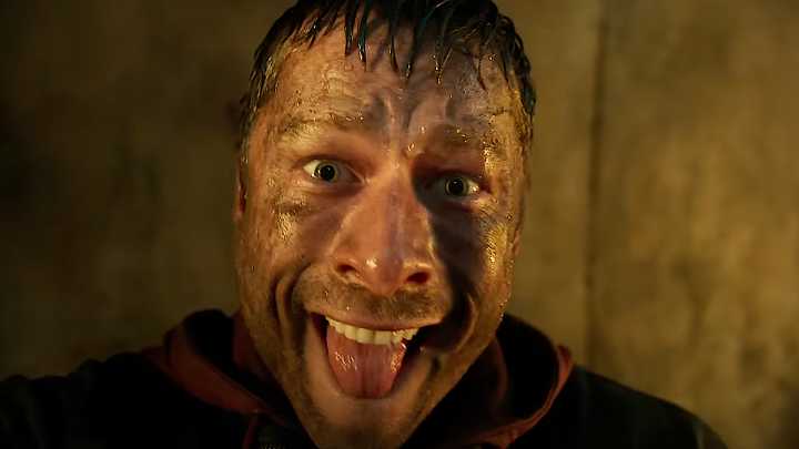 Glen Powell's "Atrocious" Magazine Cover Shoot Muscles Are Really Causing Fake AI Complaints