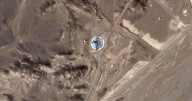 Irán habría realizado prueba de misiles no declarada, según fotos satelitales analizadas por AP
