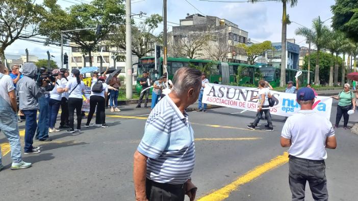 Las EPS que tienen al borde del colapso los hospitales públicos