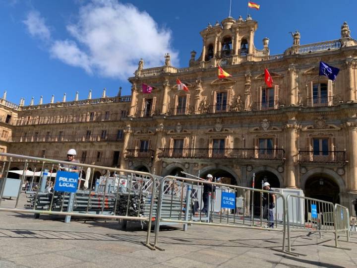 Fotonoticia | Suenan las herramientas en la Plaza Mayor