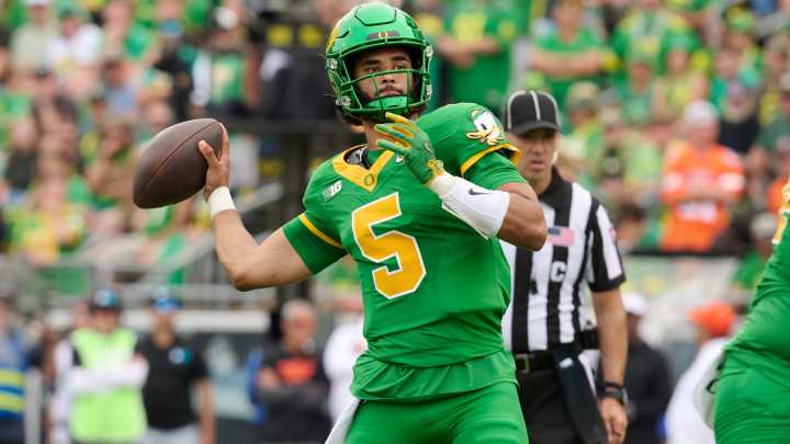 Dante Moore making Oregon a CFP contender with fast start