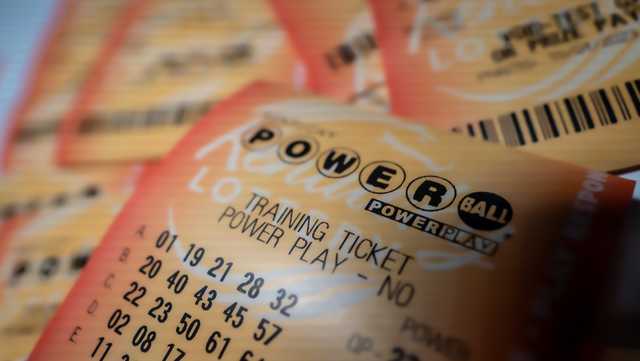 Powerball jackpot climbs to $1.7B; Kentucky sees two $50K winners