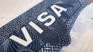Donald Trump fija pago $100,000 dólares al año para la visa H