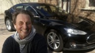 El padre de Elon Musk fue acusado de abuso sexual infantil contra 5 familiares