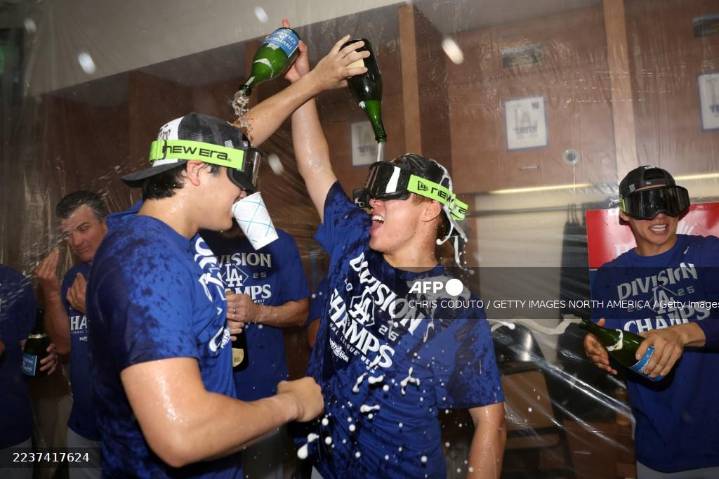 Ohtani guía a los Dodgers al título de la División Oeste de la Liga Nacional