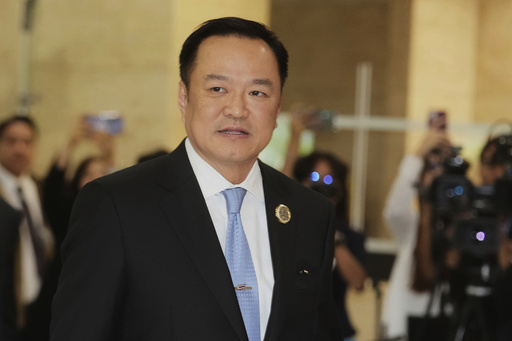 Parlamento de Tailandia elige al veterano político Anutin Charnvirakul como próximo primer ministro