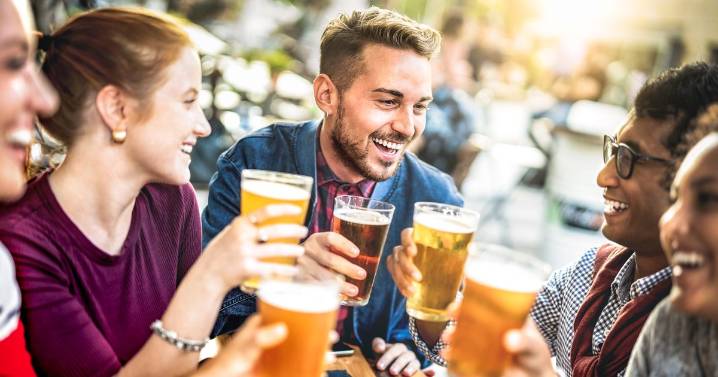 Warning as new 'QR code scam' sees Brits 'losing millions' in pubs and restaurants