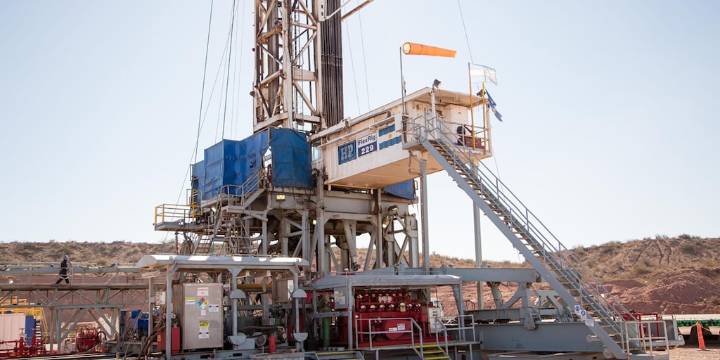 Efecto Vaca Muerta: YPF alcanzó en agosto un nuevo récord de producción de petróleo