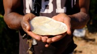 Indigenous artefact returned to Kimberley traditional owner after chance op
