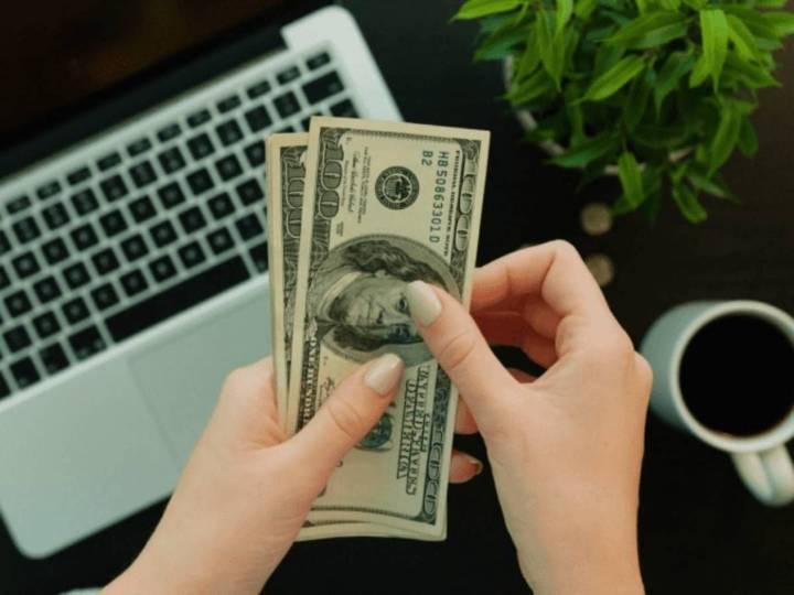 El dólar mantiene su caída y da más aire al Gobierno: a cuanto cotizó en Mendoza