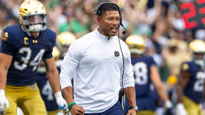 Notre Dame football still a CFP contender despite 2 losses, per Joel Klatt