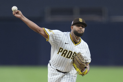 Merrill dispara jonrón, Vásquez lanza 6 sólidas entradas y Padres vencen 2
