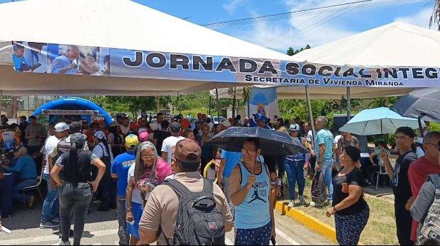Jornadas de atención social benefician a 8.000 familias en Valles del Tuy