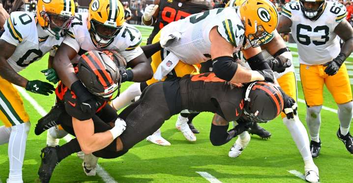 Heroes all over the place on Browns defense in Week 3 vs Packers