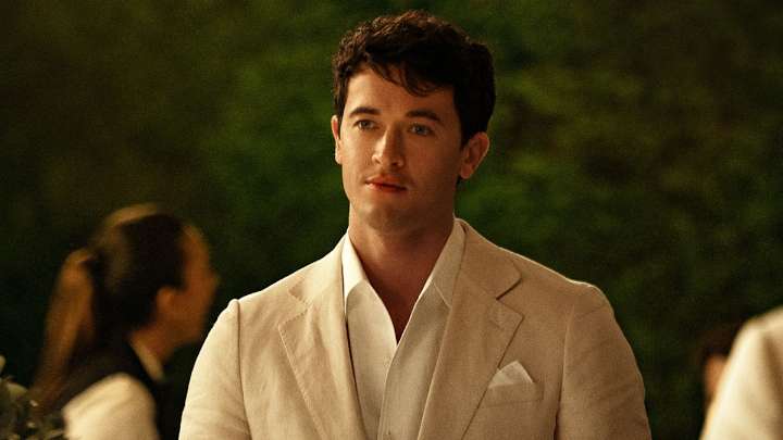 Fans already 'obsessed' with Netflix's new rom-com People We Meet on Vacation
