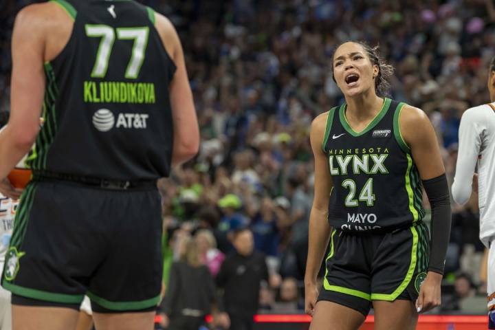 Deadspin | Lynx star Napheesa Collier rips WNBA: 'worst leadership in world'