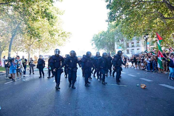 El sindicato mayoritario de la Policía critica a «los responsables políticos que han hecho un llamamiento a las protestas» de la Vuelta
