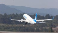 Aena aislará gratis viviendas de Oleiros afectadas por el ruido del Aeropuerto de A Coruña