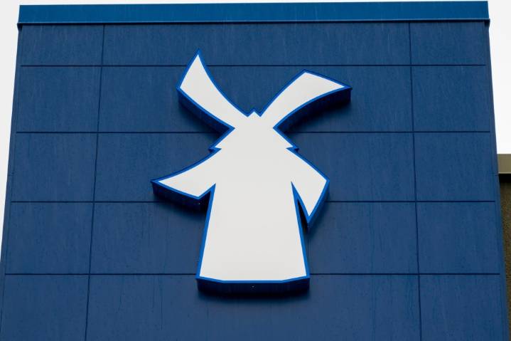 Dutch Bros is opening its very first Los Angeles location