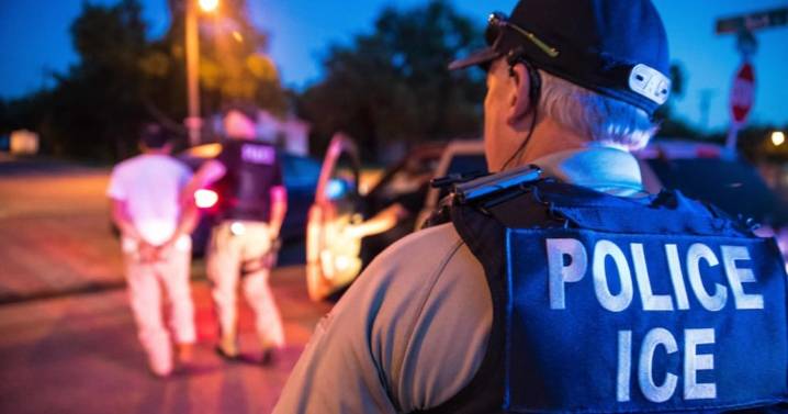 La administración Trump amenaza con demandas y recortes de fondos a estados demócratas que no retengan a migrantes
